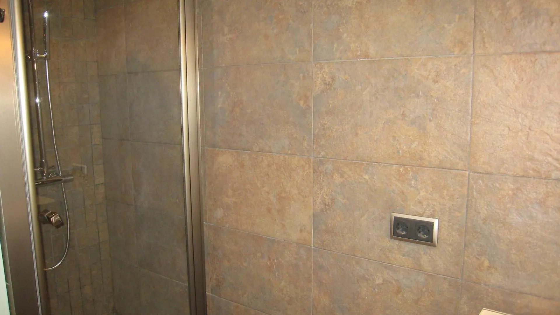 Estudio Renovado Con Acceso Directo A La Playa, Piscina Y Jardin En L'Estartit - Es-323-35 דירה