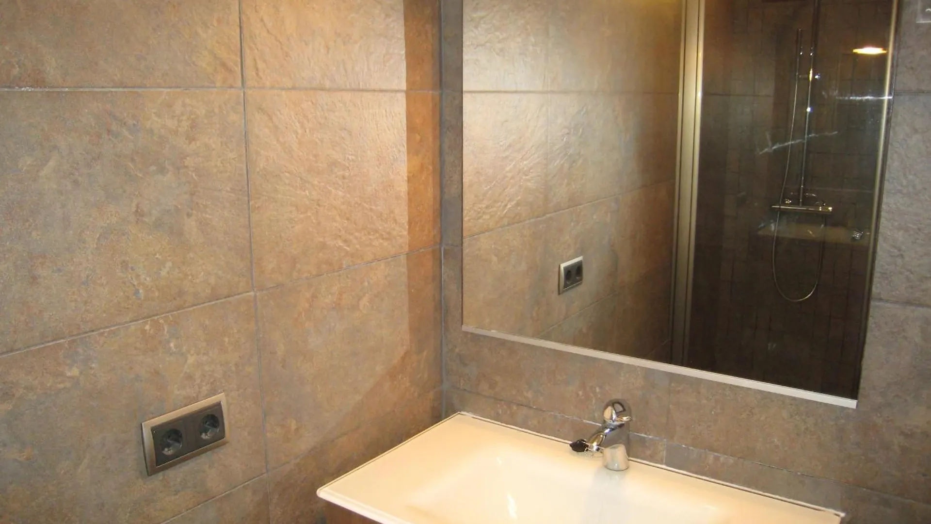 דירה Estudio Renovado Con Acceso Directo A La Playa, Piscina Y Jardin En L'Estartit - Es-323-35 ספרד