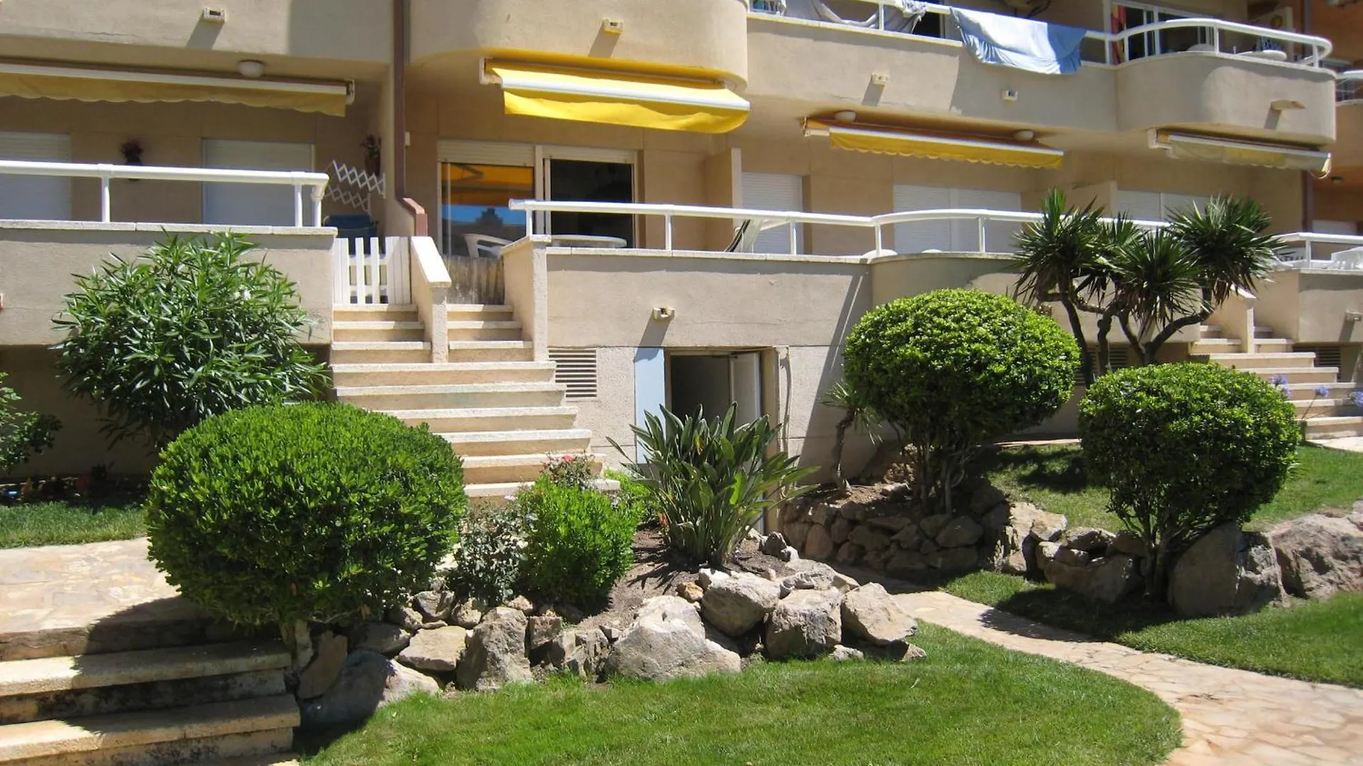 Estudio Renovado Con Acceso Directo A La Playa, Piscina Y Jardin En L'Estartit - Es-323-35 דירה